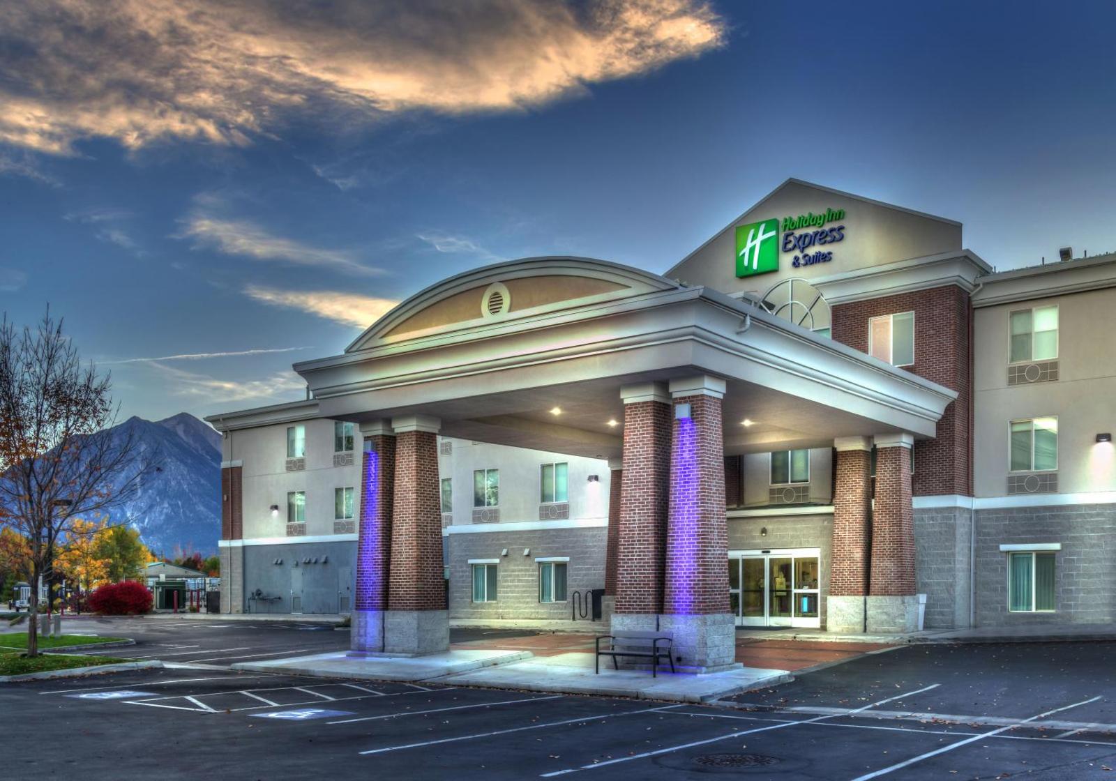 Holiday Inn Express Hotel & Suites Minden